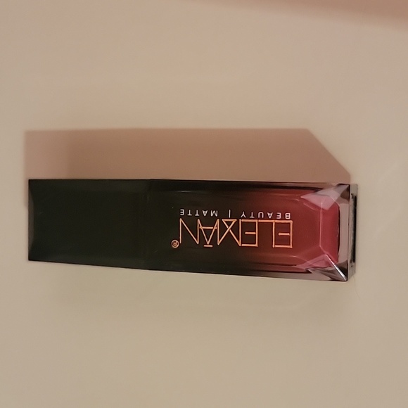 Eleman Beauty Other - NIB Eleman Beauty Matte Liquid Lipstick SYDNEY